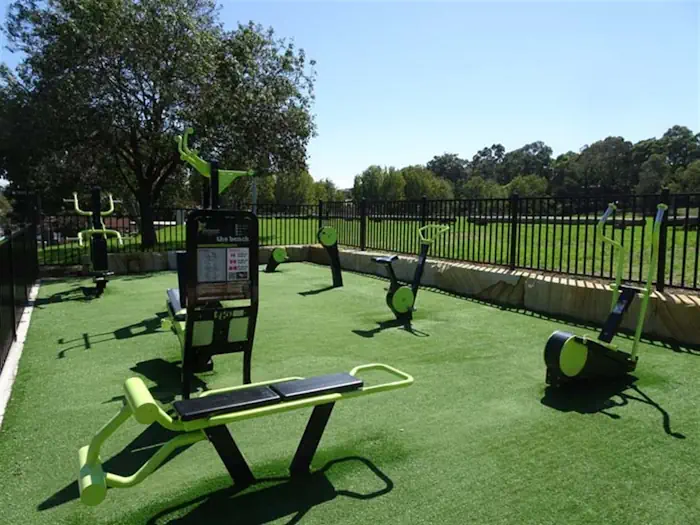 Paul Pantel providing mobile personal training at Harold West Reserve in Carlingford.